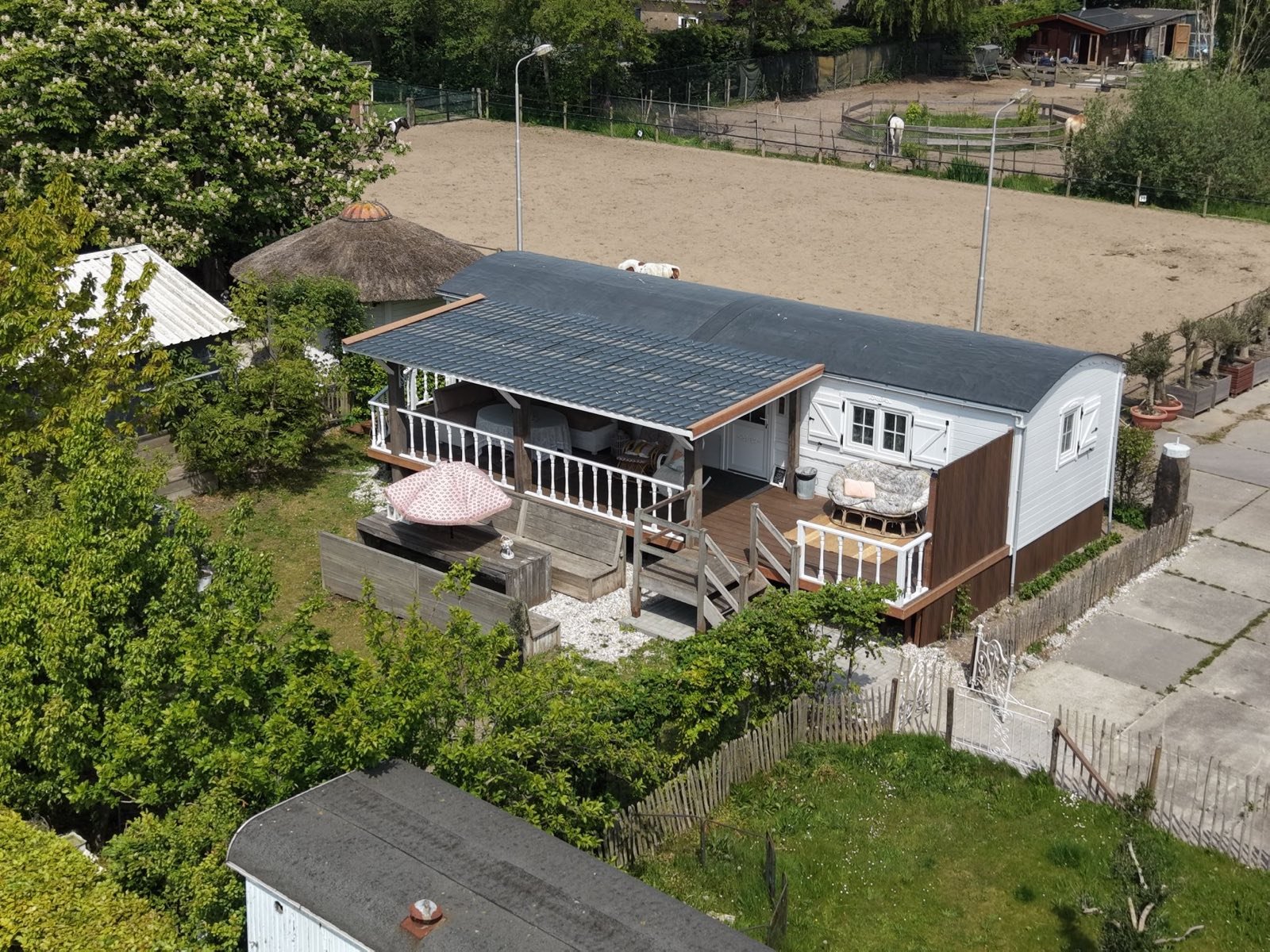 Woonwagen huren op een boerderij bij Noordwijk aan Zee